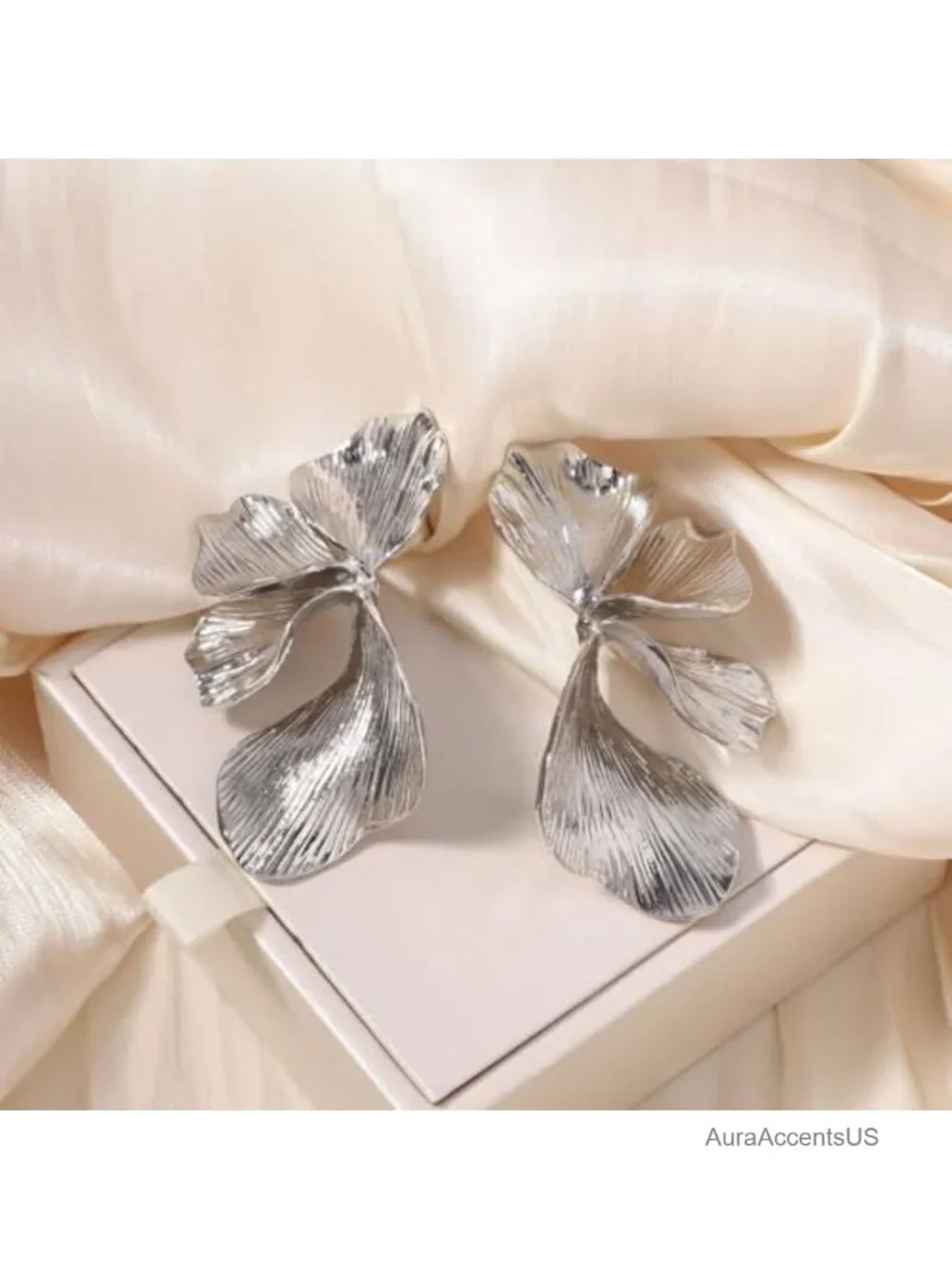 Chunky Ginkgo Leaf Flower Earrings for Women Long Drop Dangle Alloy Jewelry